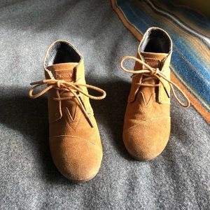 Toms Suede Booties